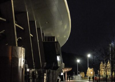 Kreuzeiche-Stadion bei Nacht