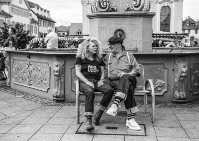 Sigrid A. privat mit ihrem Mann am Marktbrunnen in Ludwigsburg